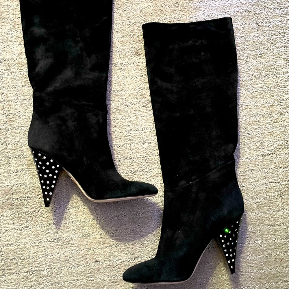 Tamara Mellon boot w/dust bags and box. New and never worn.